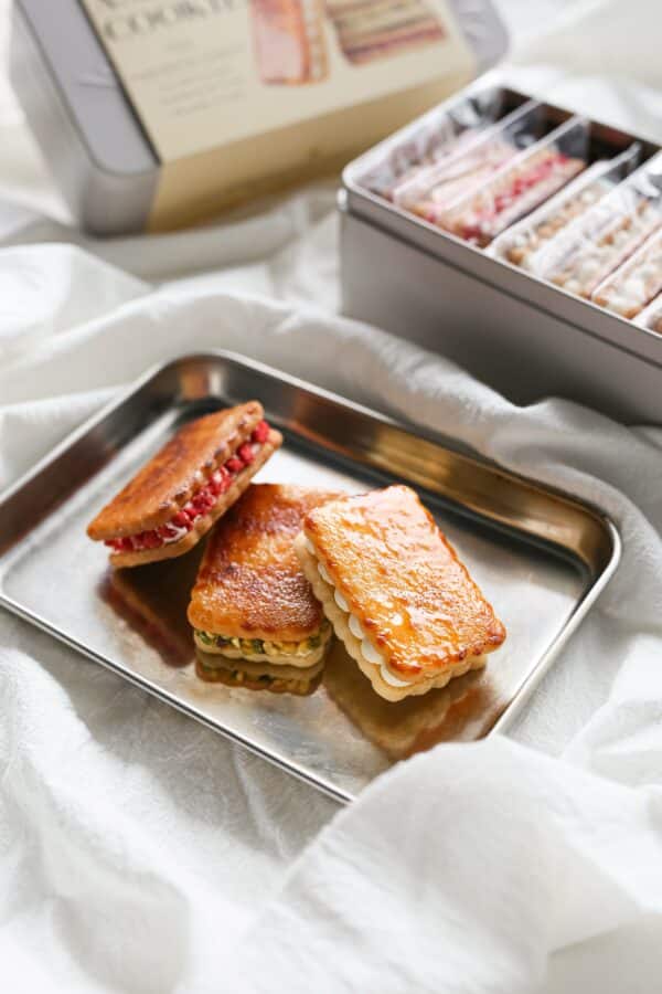 Assorted Buttercream Cookie Sandwich (9pcs) 雜錦奶油夾心曲奇 (9塊)