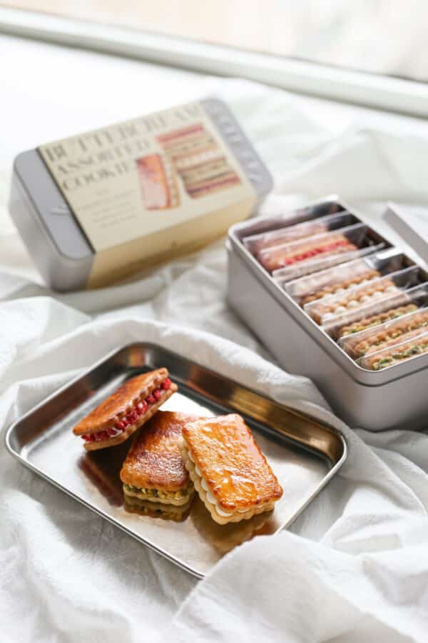 Assorted Buttercream Cookie Sandwich (9pcs) 雜錦奶油夾心曲奇 (9塊)