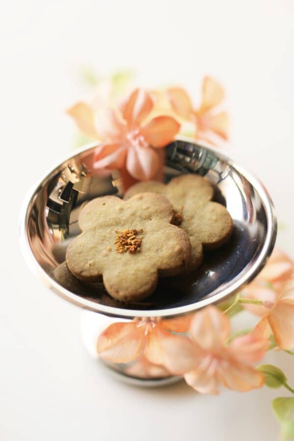 【𝐌𝐢𝐬𝐬 𝐏𝐢𝐬𝐜𝐞𝐬 𝐂𝐍𝐘 𝐒𝐩𝐞𝐜𝐢𝐚𝐥】Miss Pisces Chinese New Year Gift Box 雙魚小姐農曆新年雜錦常溫甜點禮盒