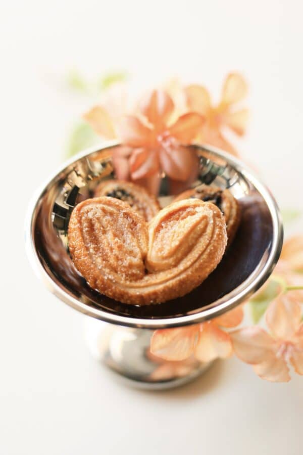 【𝐌𝐢𝐬𝐬 𝐏𝐢𝐬𝐜𝐞𝐬 𝐂𝐍𝐘 𝐒𝐩𝐞𝐜𝐢𝐚𝐥】Miss Pisces Chinese New Year Gift Box 雙魚小姐農曆新年雜錦常溫甜點禮盒