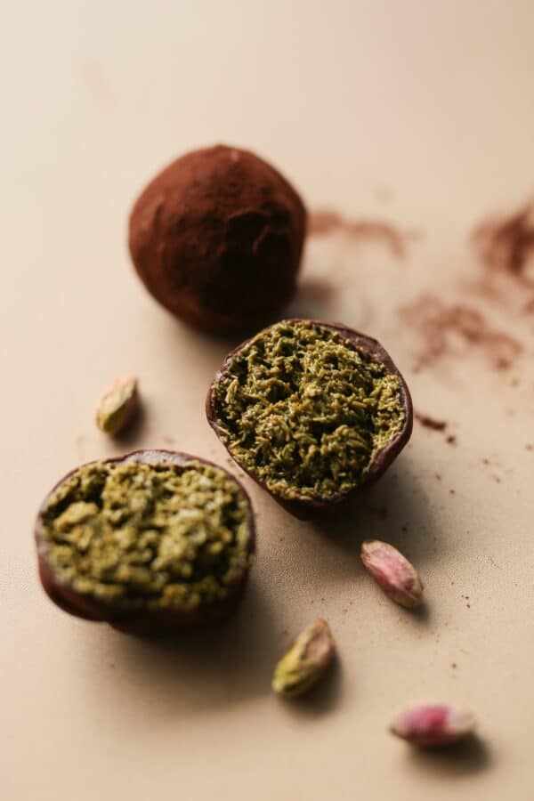 Miss Pisces Dubai Chocolate Chewy Ball (6pcs / box) 杜拜朱古力棉花糖麻糬 (一盒6件)