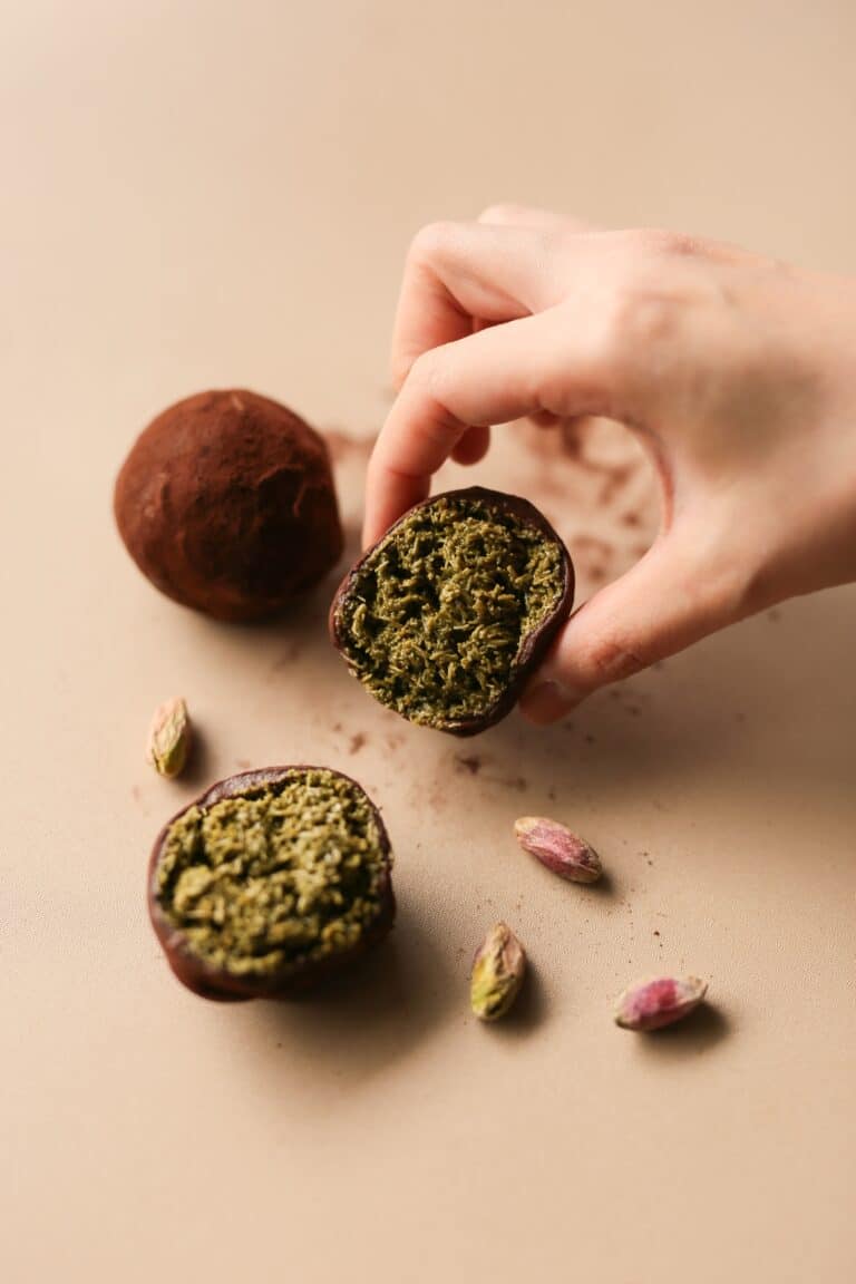 Miss Pisces Dubai Chocolate Chewy Ball (6pcs / box) 杜拜朱古力棉花糖麻糬 (一盒6件)