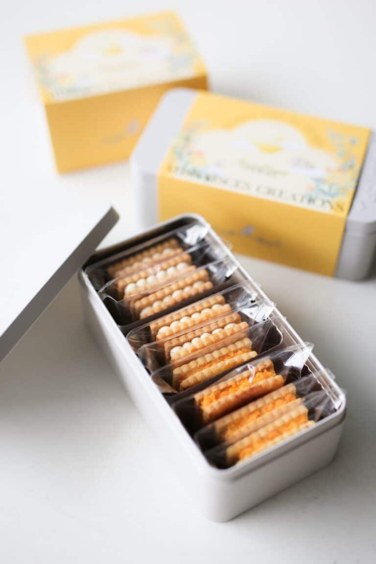 【𝐌𝐢𝐬𝐬 𝐏𝐢𝐬𝐜𝐞𝐬 𝐌𝐢𝐝-𝐀𝐮𝐭𝐮𝐦𝐧 𝐒𝐩𝐞𝐜𝐢𝐚𝐥 𝟐𝟎𝟐𝟔】Miss Pisces Mid-Autumn Buttercream Cookie Sandwich Gift Box 雙魚小姐中秋焦糖奶油夾心曲奇禮盒