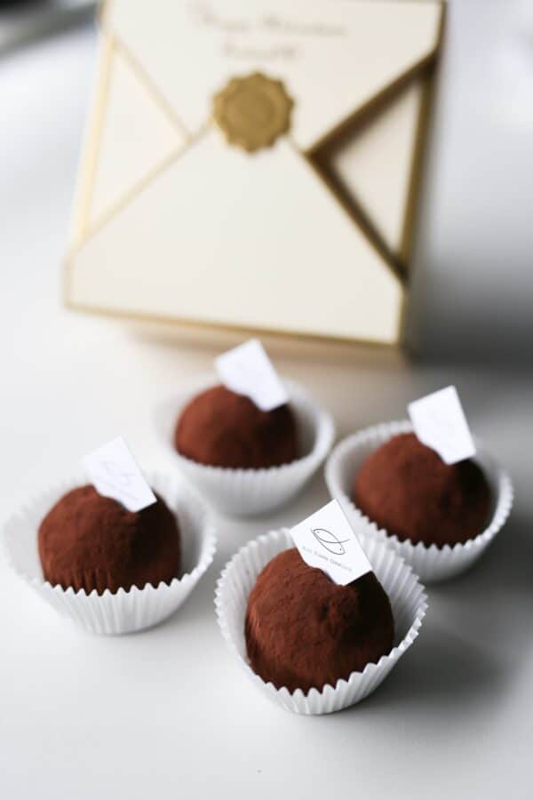 【𝐌𝐢𝐬𝐬 𝐏𝐢𝐬𝐜𝐞𝐬 𝐌𝐢𝐝-𝐀𝐮𝐭𝐮𝐦𝐧 𝐒𝐩𝐞𝐜𝐢𝐚𝐥 𝟐𝟎𝟐𝟔】Dubai Chocolate Chewy Ball (4 pcs / box) 杜拜朱古力棉花糖麻糬 (4件一盒)