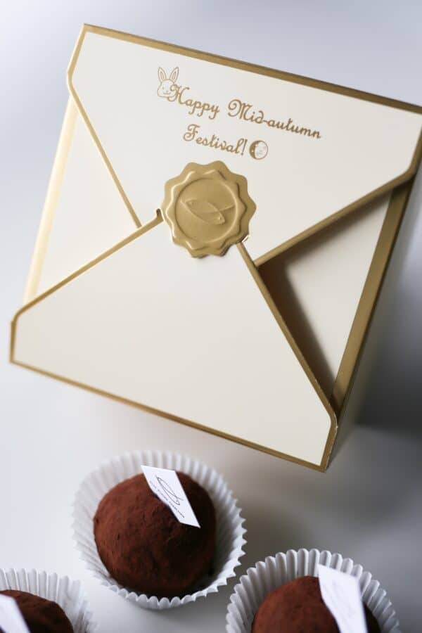 【𝐌𝐢𝐬𝐬 𝐏𝐢𝐬𝐜𝐞𝐬 𝐌𝐢𝐝-𝐀𝐮𝐭𝐮𝐦𝐧 𝐒𝐩𝐞𝐜𝐢𝐚𝐥 𝟐𝟎𝟐𝟔】Dubai Chocolate Chewy Ball (4 pcs / box) 杜拜朱古力棉花糖麻糬 (4件一盒)